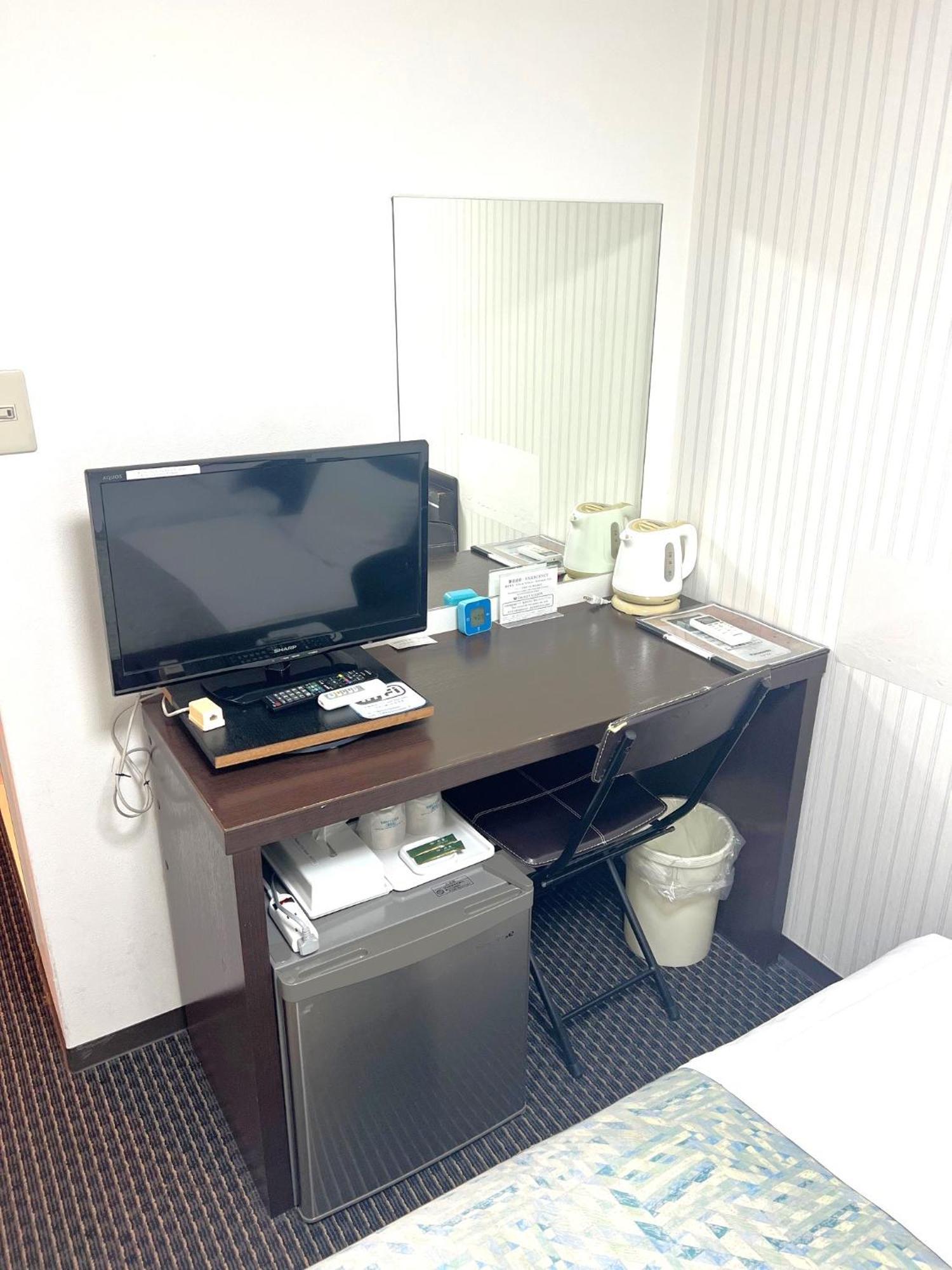 Business Inn Sennichimae Hotel Osaka Bagian luar foto