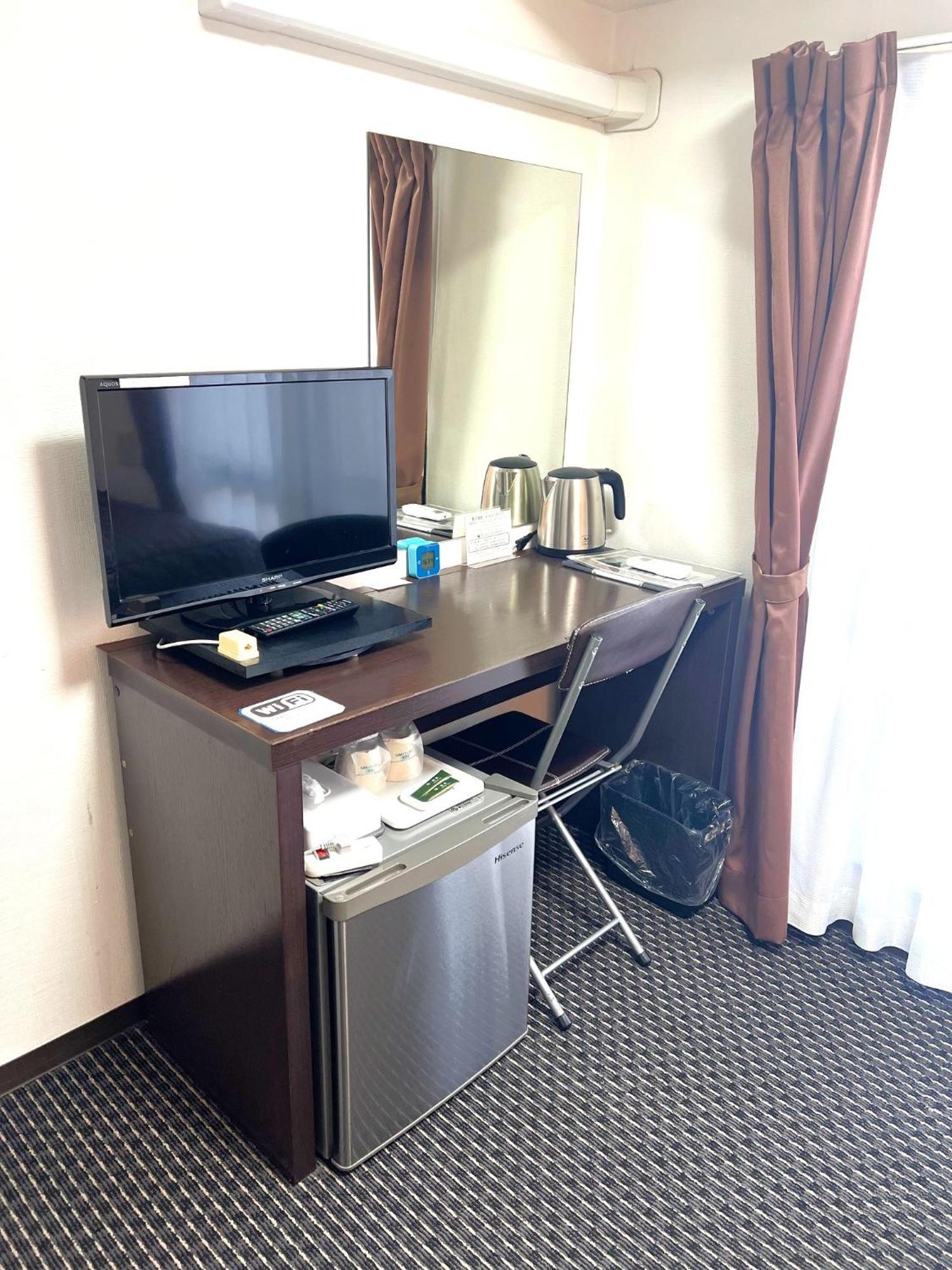 Business Inn Sennichimae Hotel Osaka Bagian luar foto