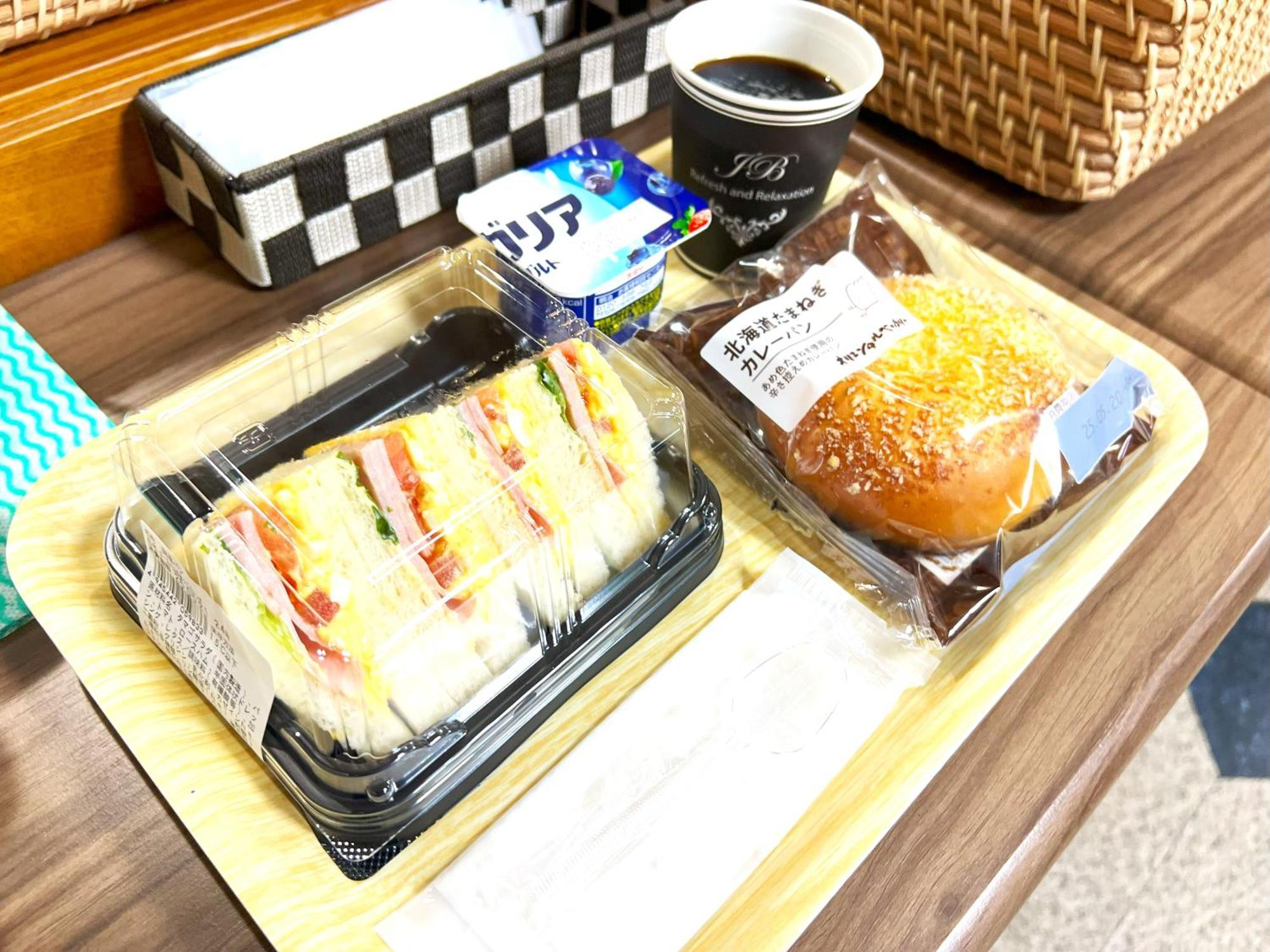Business Inn Sennichimae Hotel Osaka Bagian luar foto